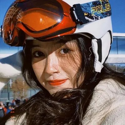 坐花醉月海报